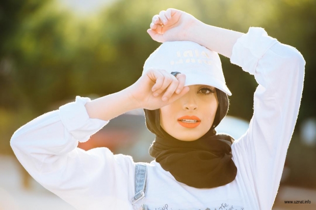 мусульманка в хиджабе